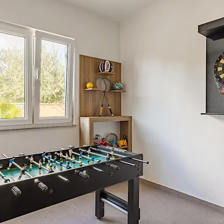 Vesna For 6 Persons Near With 32 M2 Private Pool, Kids Playground & Free Bikes Вилла *