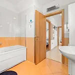 Vesna For 6 Persons Near With 32 M2 Private Pool, Kids Playground & Free Bikes Villa Pula