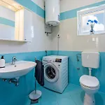 Vesna For 6 Persons Near With 32 M2 Private Pool, Kids Playground & Free Bikes * Pula