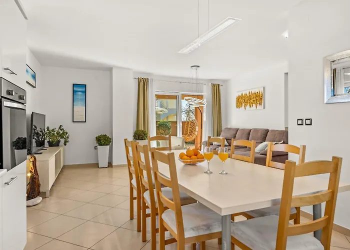 Vesna For 6 Persons Near With 32 M2 Private Pool, Kids Playground & Free Bikes *