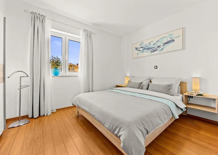 Vesna For 6 Persons Near With 32 M2 Private Pool, Kids Playground & Free Bikes *