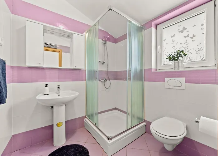 Vesna For 6 Persons Near With 32 M2 Private Pool, Kids Playground & Free Bikes Vila Pula